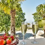 Sea View Boutique Mediteran Near & Old Town Porec