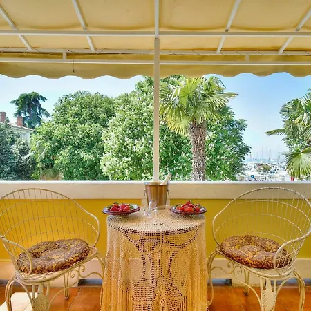 Boutique Mediteran דירה