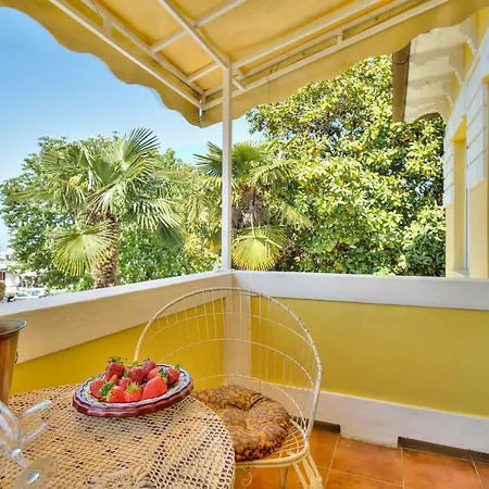 Boutique Mediteran شقة *