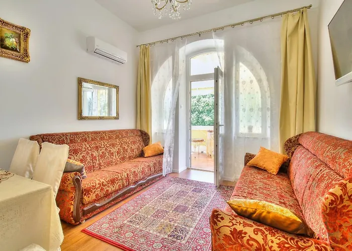 Boutique Mediteran * פורץ